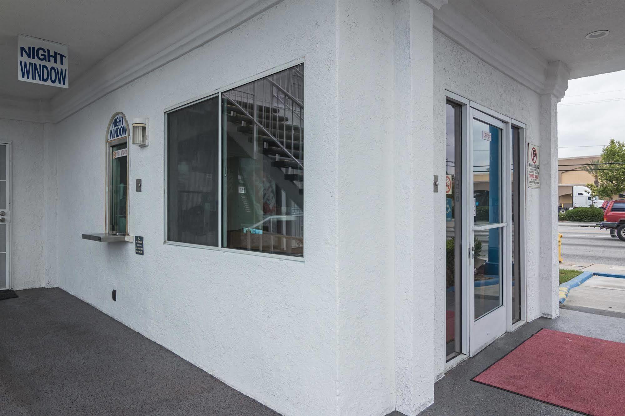 Motel 6-Norwalk, Ca Dış mekan fotoğraf